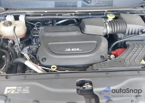 2017 Chrysler Pacifica Limited from USA, damaged, VIN 2C4RC1GG2HR570168